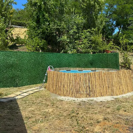 Vikendica Dora *